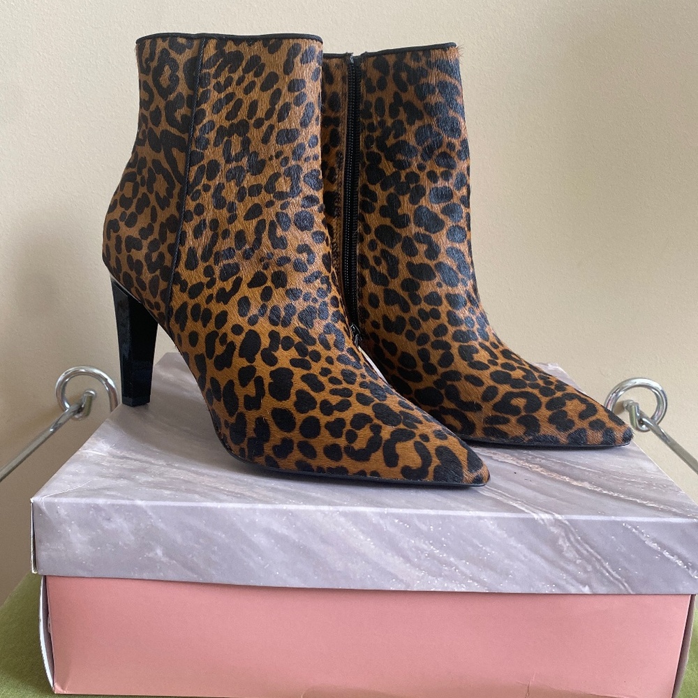 BNIB Franco Sarto Cow Hair animal print boots